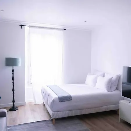 Le Joli Appartement - Parking Gratuit, Wifi, Rer C Choisy-Le-Roi Exterior photo
