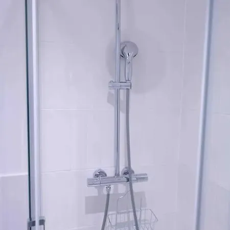 Le Joli Appartement - Parking Gratuit, Wifi, Rer C Choisy-Le-Roi Exterior photo