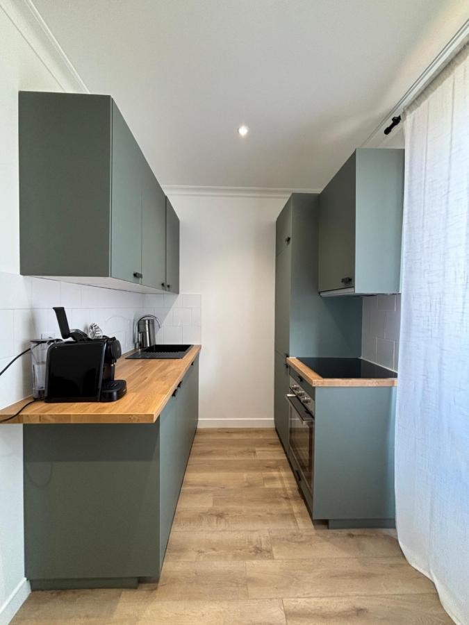 Apartment Le Joli - Parking Gratuit, Wifi, Rer C Choisy-le-Roi